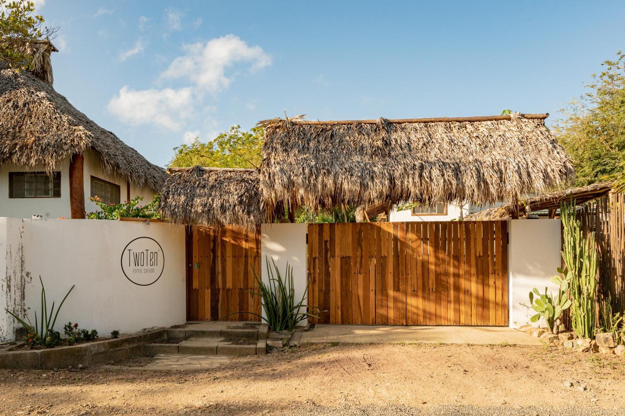 Twoten° Surf Home Popoyo Buitenkant foto